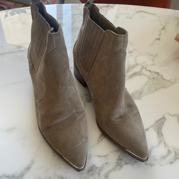 Marc Fisher taupe suede YALE POINTY TOE CHELSEA BOOTIE - Picture 4 of 8